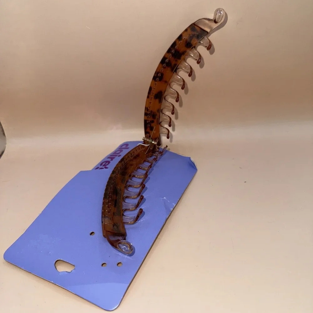 Claire's large Brown animal print hair clip claw Twist